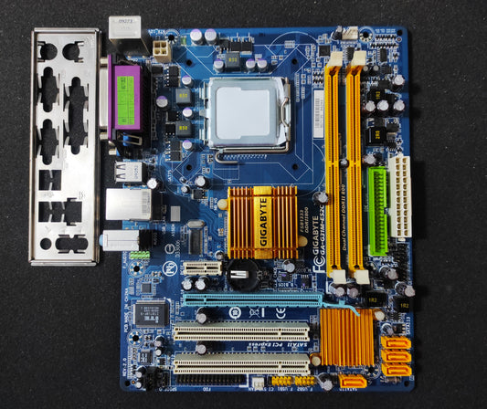 Gigabyte GA-G31M-ES2C Rev. 1.1 Socket 775 mATX Motherboard DDR2 PCIe x16 Intel G31