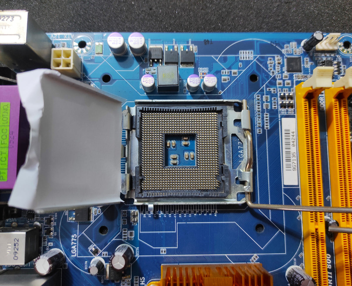 Gigabyte GA-G31M-ES2C Rev. 1.1 Socket 775 mATX Motherboard DDR2 PCIe x16 Intel G31