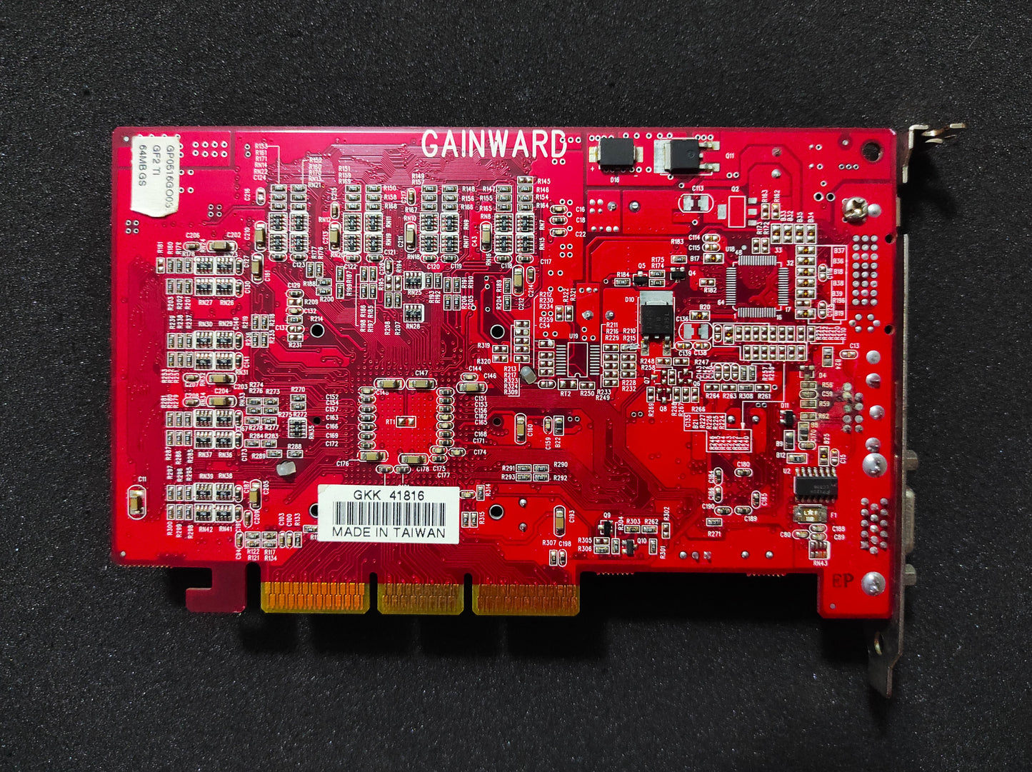 Gainward V05-16 Golden Sample NVIDIA GeForce2 Ti 64MB AGP VGA Retro Graphics Card