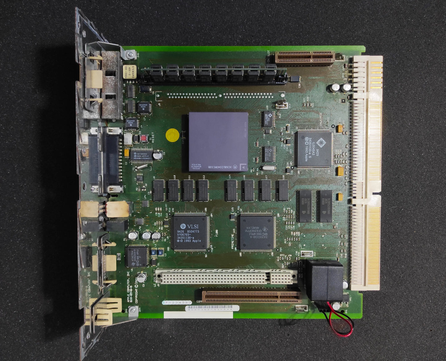 Apple 820-0548-B Performa LC 630 Logic Board 33MHz 68LC040 + 32MB Motherboard