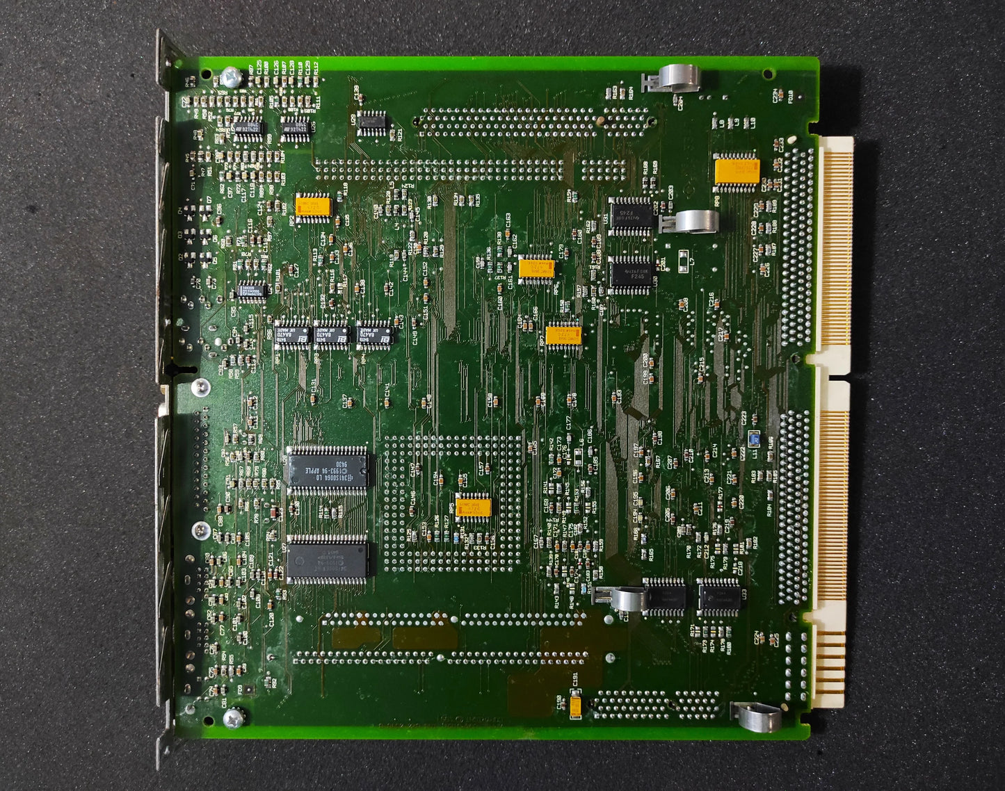 Apple 820-0548-B Performa LC 630 Logic Board 33MHz 68LC040 + 32MB Motherboard