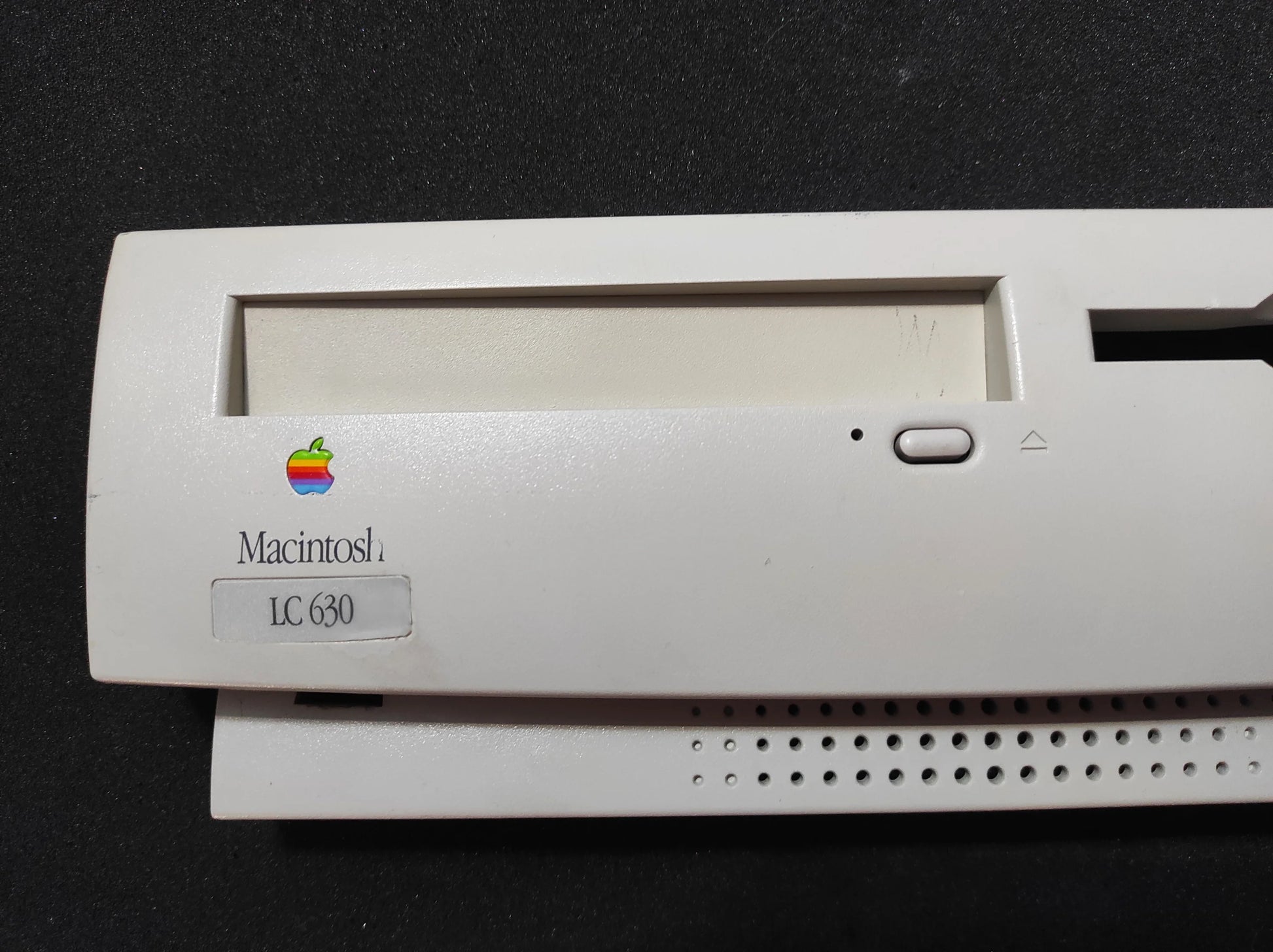 Apple Macintosh LC 630 Case Plastic Front Panel Cover Bezel 815-1874