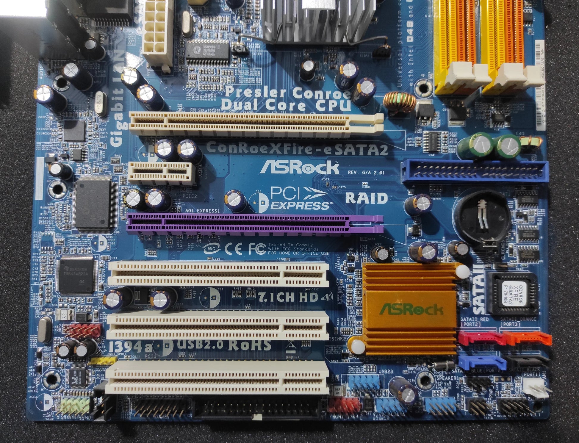 ASRock ConRoeXFire-eSATA2 Socket 775 ATX Motherboard DDR2 PCIe x16 Intel 945P Chipset