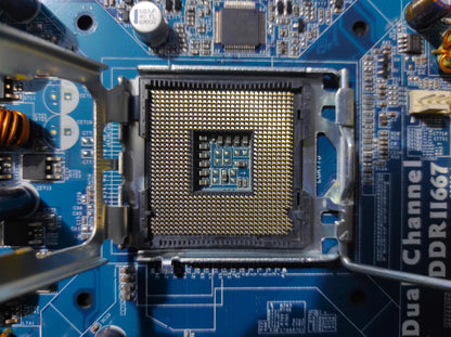ASRock ConRoeXFire-eSATA2 Socket 775 ATX Motherboard DDR2 PCIe x16 Intel 945P Chipset