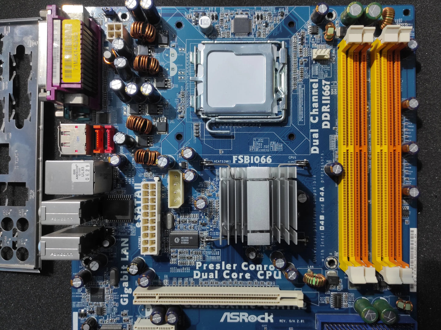 ASRock ConRoeXFire-eSATA2 Socket 775 ATX Motherboard DDR2 PCIe x16 Intel 945P Chipset