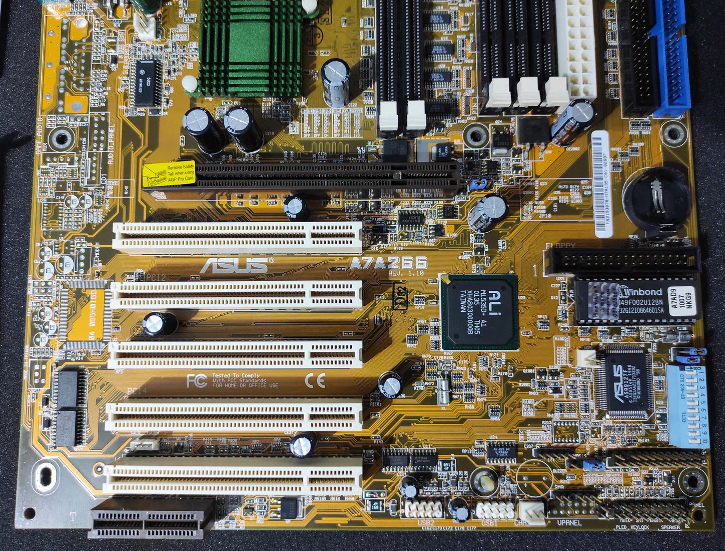 Asus A7A266 Rev 1.10 Socket A ATX Retro AMD Motherboard AGP Pro PCI ALi M1647/M1535D Chipset