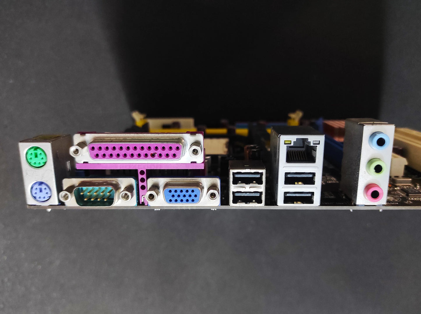 ASUS M2N68-AM PLUS Socket AM2 mATX AMD Motherboard DDR2 Nvidia nForce 630a Chipset