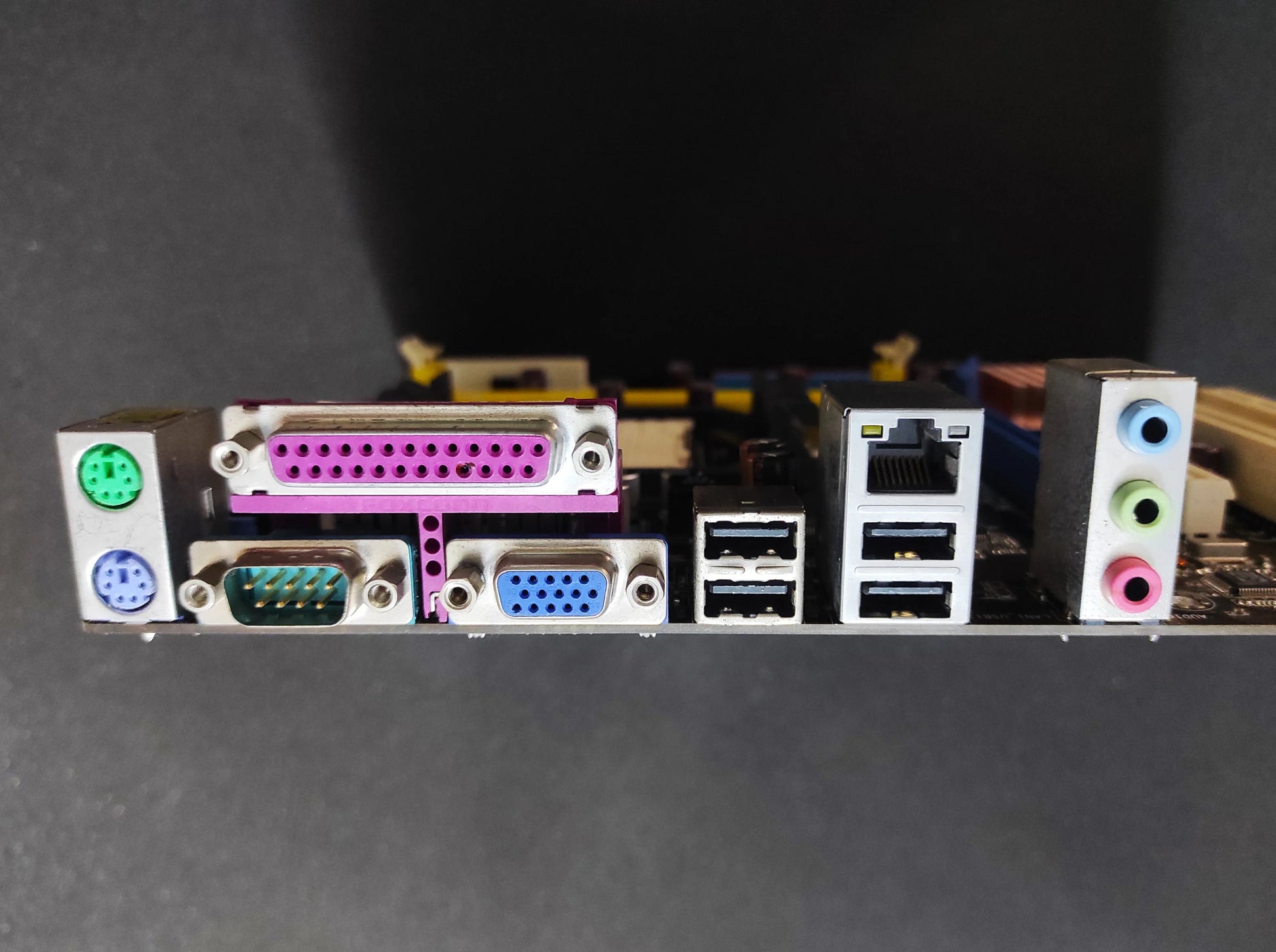 ASUS M2N68-AM PLUS Socket AM2 mATX AMD Motherboard DDR2 Nvidia nForce 630a Chipset