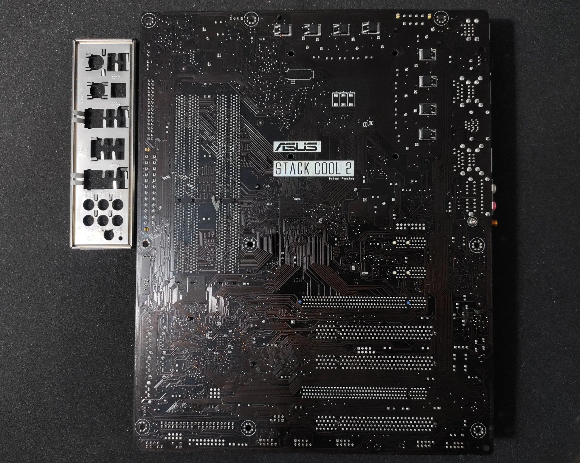 ASUS P5K3 Deluxe Socket 775 ATX Motherboard DDR3 PCIe x16 PCI SATA Intel P35 Chipset