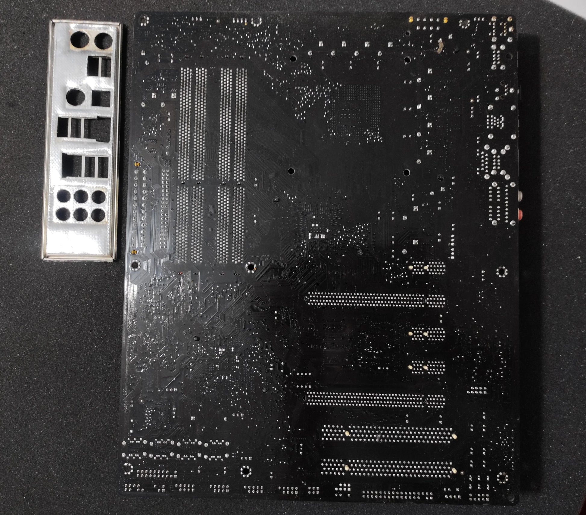 ASUS P5Q3 Socket 775 ATX Motherboard DDR3 PCIe 2.0 x16 SATA II Intel P45 Chipset