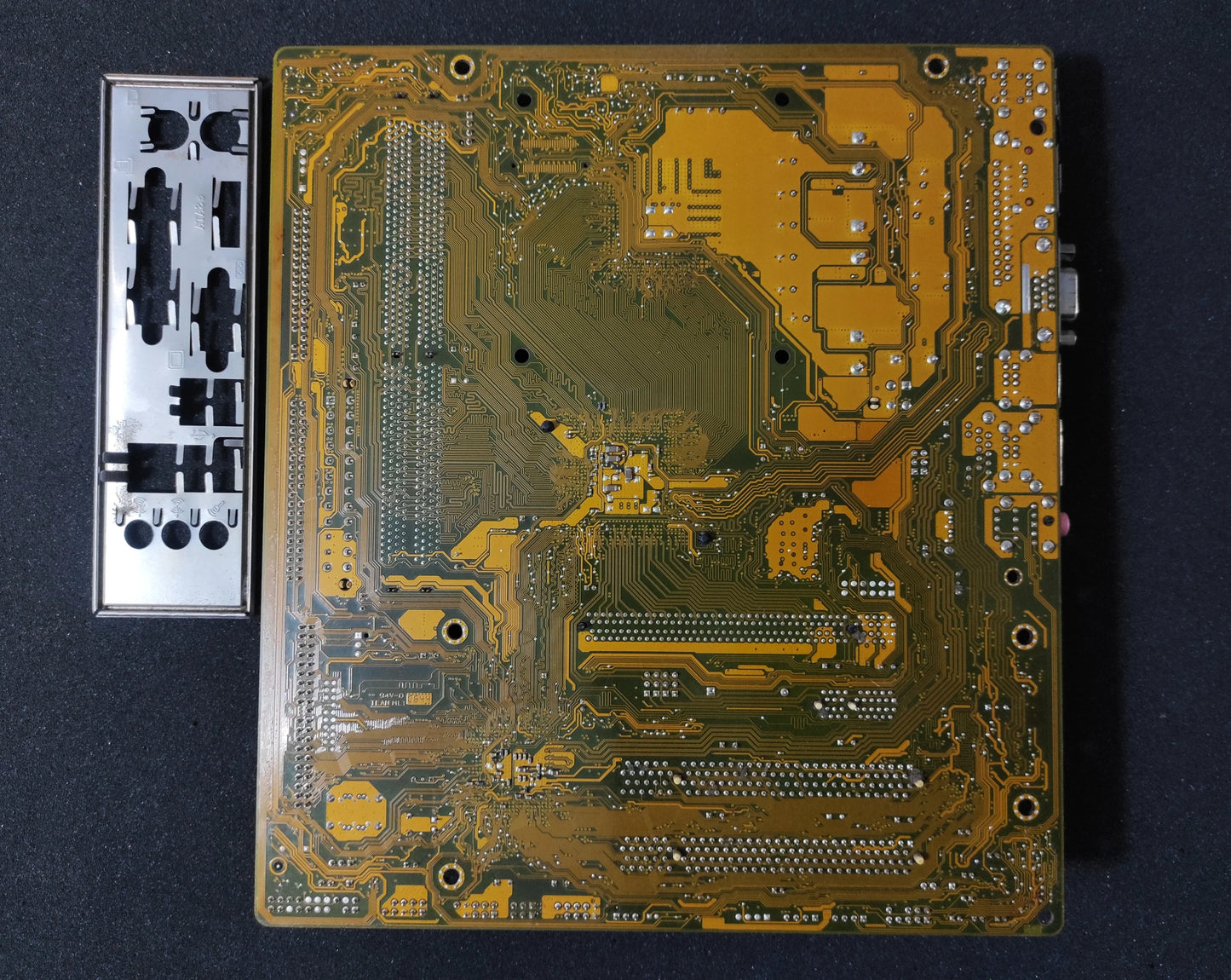 ASUS P5VD2-VM Socket 775 mATX Motherboard DDR2 PCIe x16 PCI SATA VIA P4M900