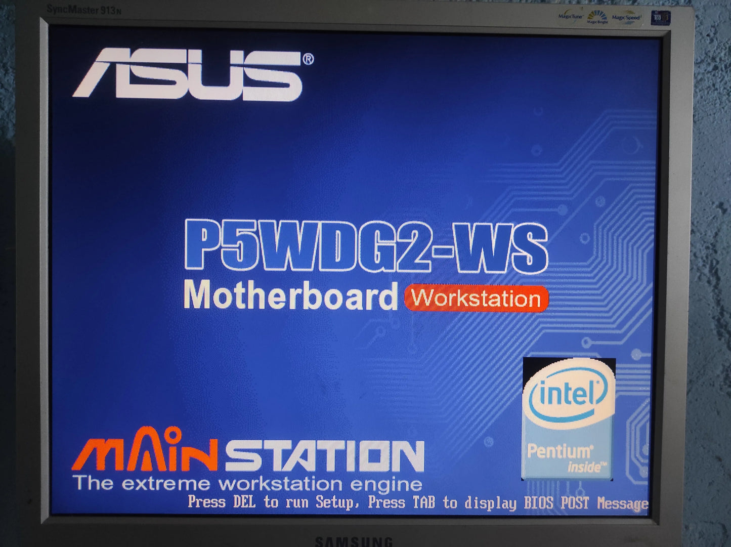 Asus P5WDG2-WS Socket 775 ATX Motherboard DDR2 PCI SATA Intel 975X Chipset