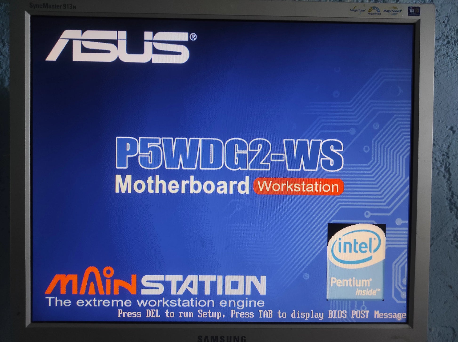 Asus P5WDG2-WS Socket 775 ATX Motherboard DDR2 PCI SATA Intel 975X Chipset
