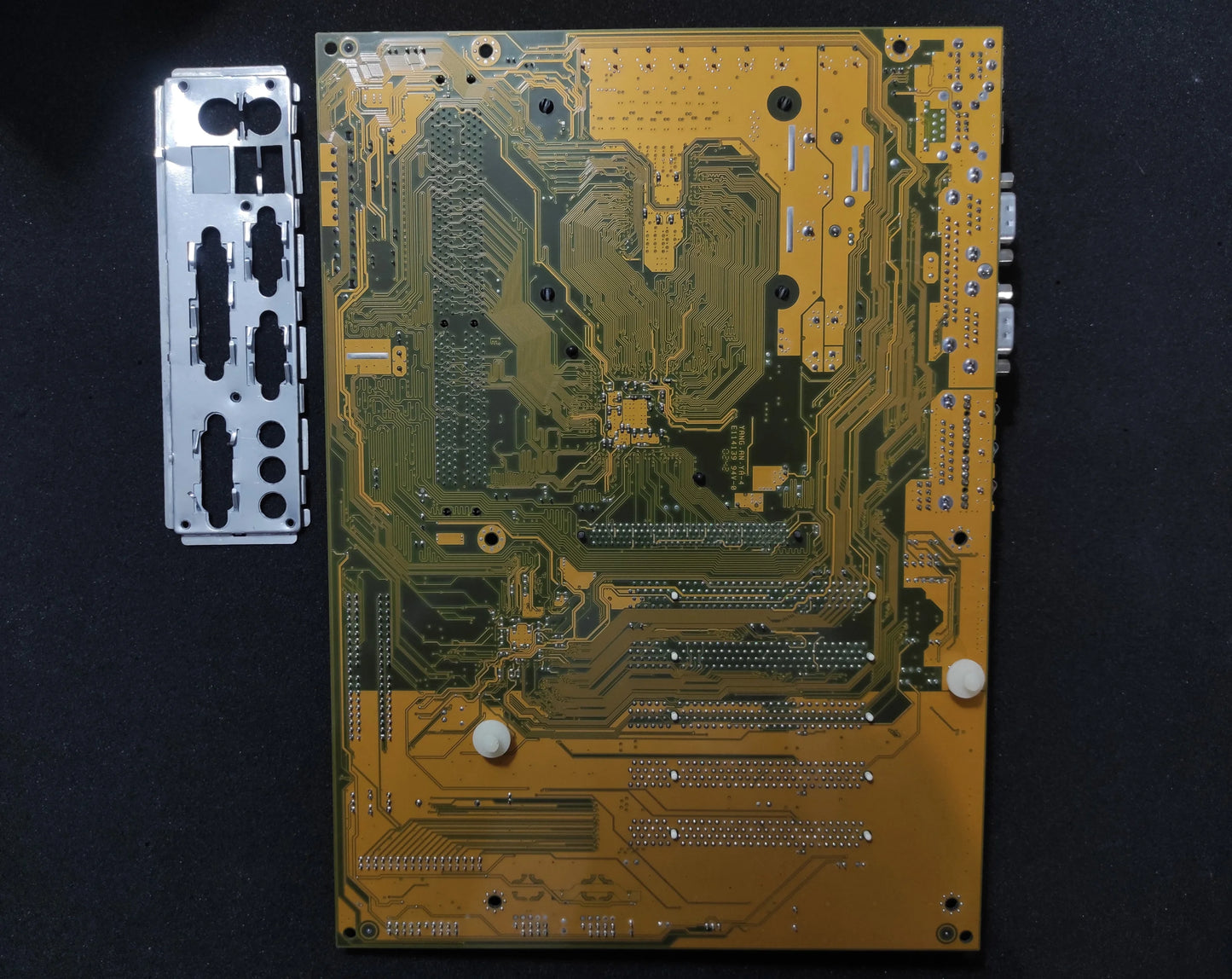 DFI PE11-TC Socket 478 ATX DDR Motherboard AGP PCI VIA P4X266E Chipset