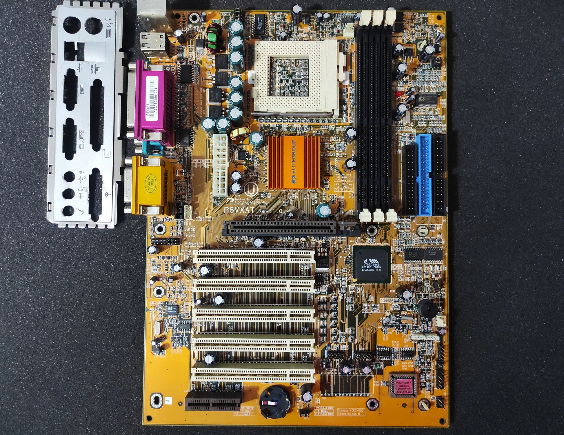 ECS P6VXAT Tualatin Socket 370 ATX Motherboard AGP PCI Apollo Pro 133T Chipset