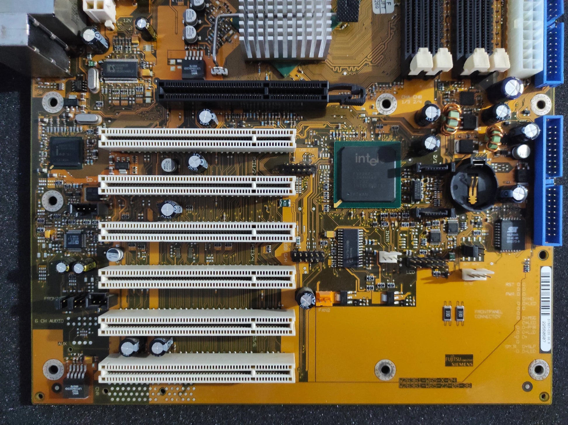 Fujitsu Siemens D1567-C33 GS6 W26361-W65-X-04 W26361-W65-Z2-05-36 Socket 478 motherboard