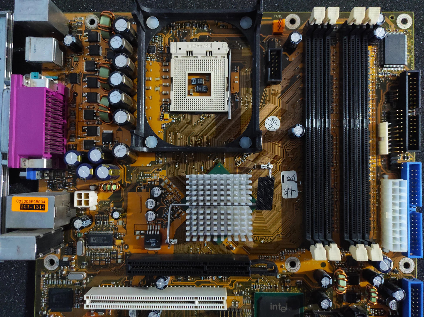 Fujitsu Siemens D1567-C33 GS6 W26361-W65-X-04 W26361-W65-Z2-05-36 Socket 478 motherboard