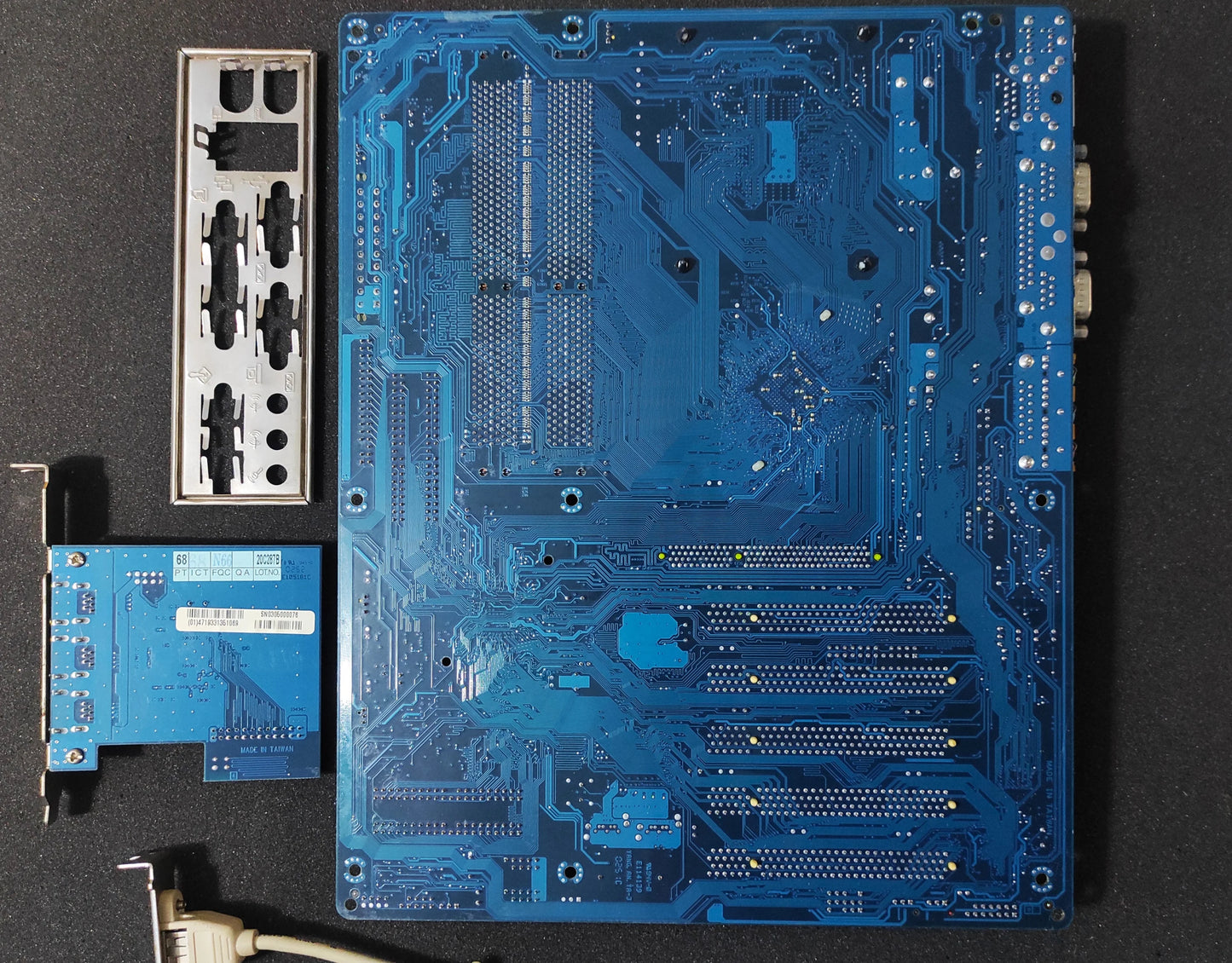 Gigabyte GA-8SQ800 Ultra Socket 478 ATX DDR Retro Motherboard SiS 655FX Chipset