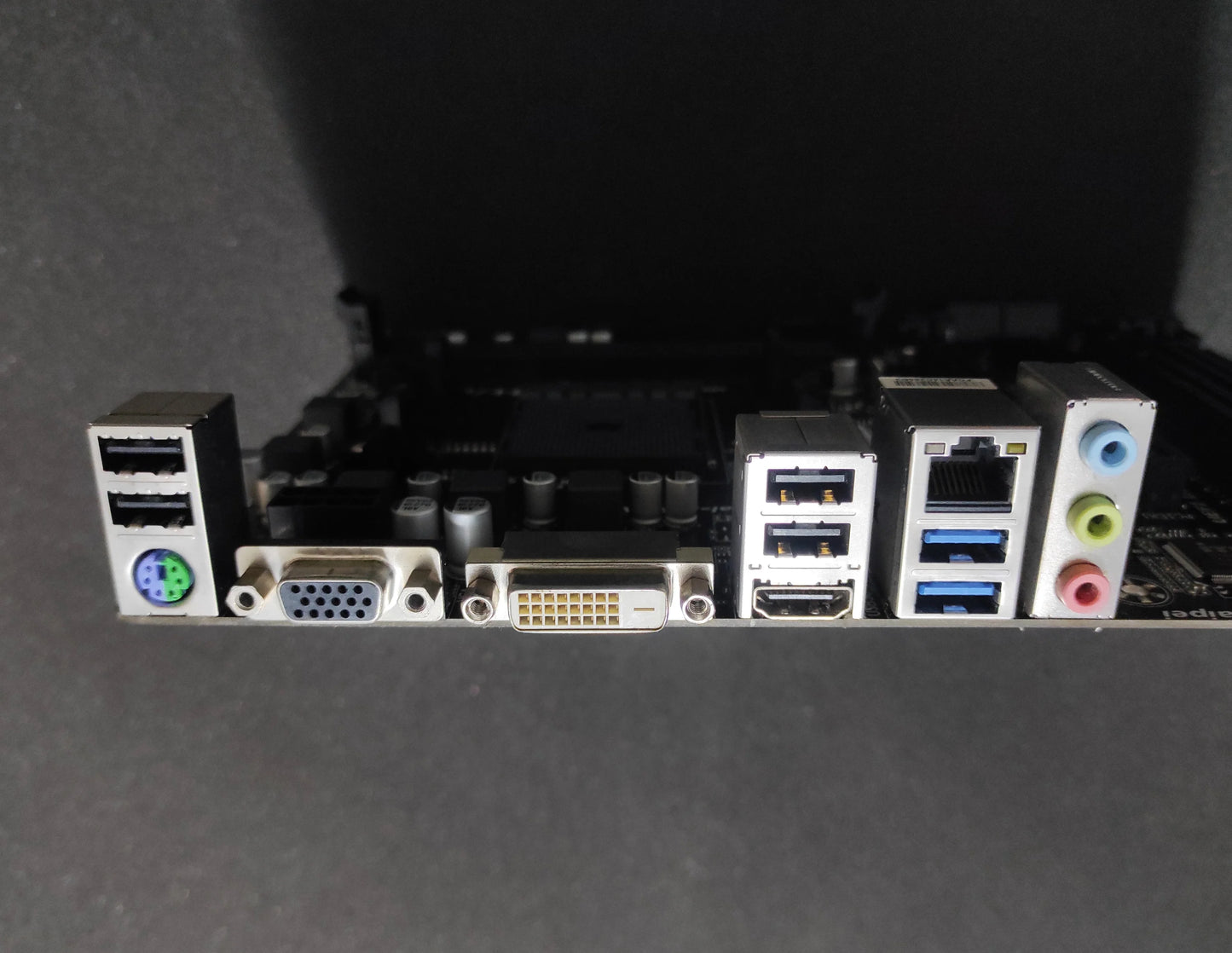 Gigabyte GA-F2A88XM-HD3 Socket FM2+ ATX AMD DDR3 Motherboard AMD A88X Chipset