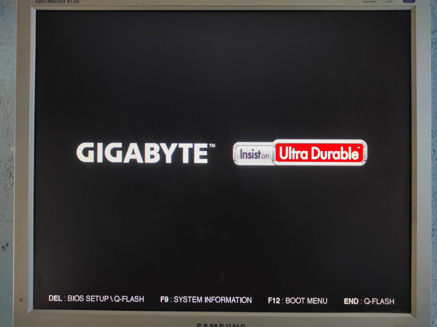 Gigabyte GA-F2A88XM-HD3 Socket FM2+ ATX AMD DDR3 Motherboard AMD A88X Chipset