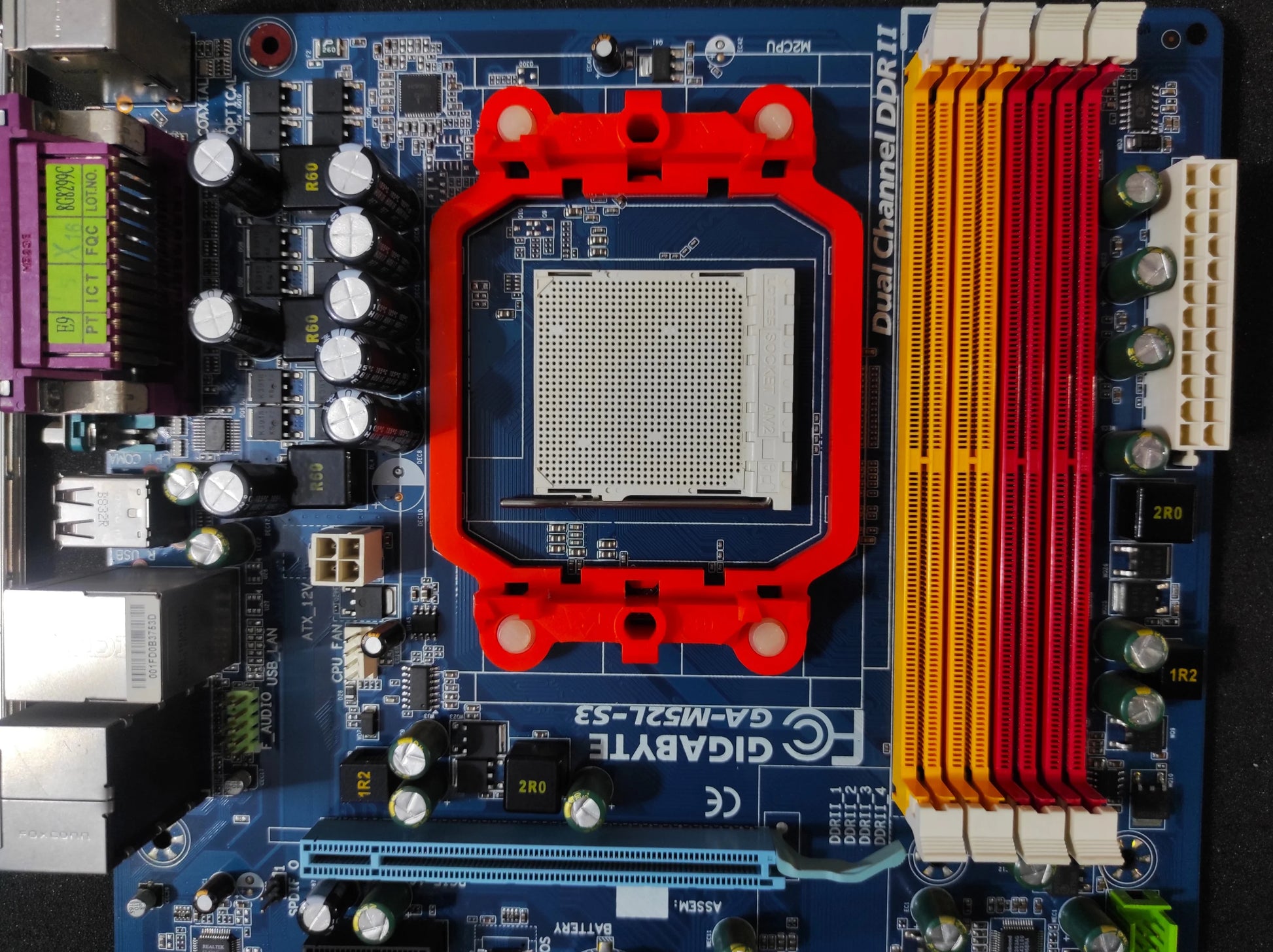 Gigabyte GA-M52L-S3 Socket AM2 ATX AMD Motherboard DDR2 Nvidia nForce 520 LE Chipset