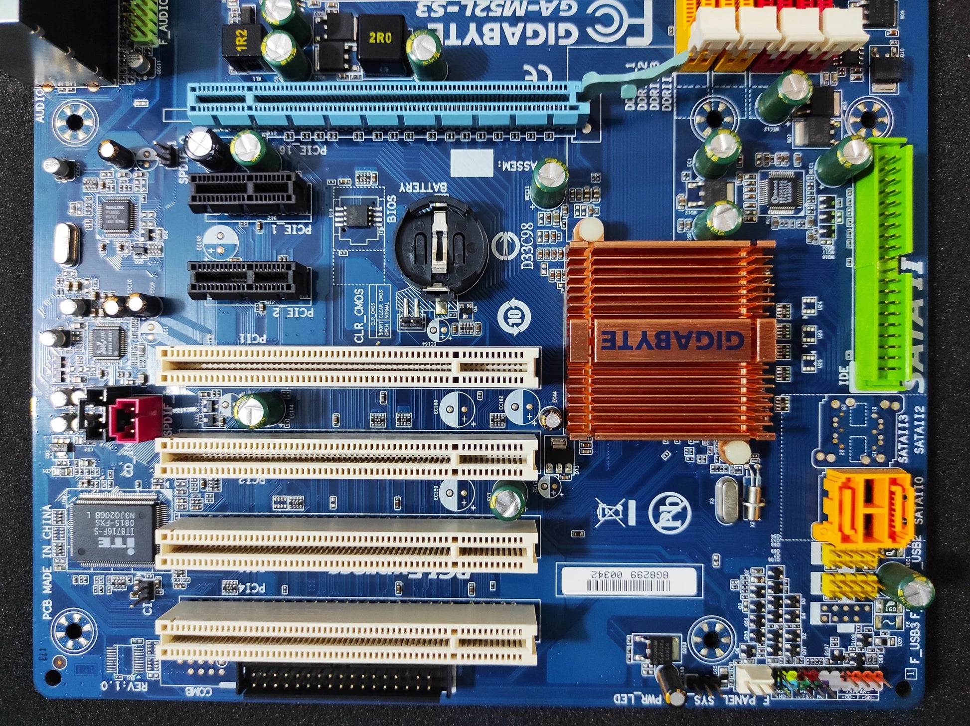Gigabyte GA-M52L-S3 Socket AM2 ATX AMD Motherboard DDR2 Nvidia nForce 520 LE Chipset