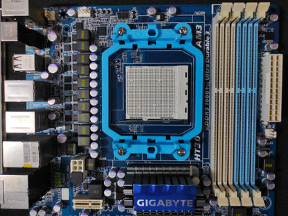 Gigabyte GA-MA770T-UD3P Socket AM3 ATX AMD DDR3 Motherboard AMD 770 Chipset