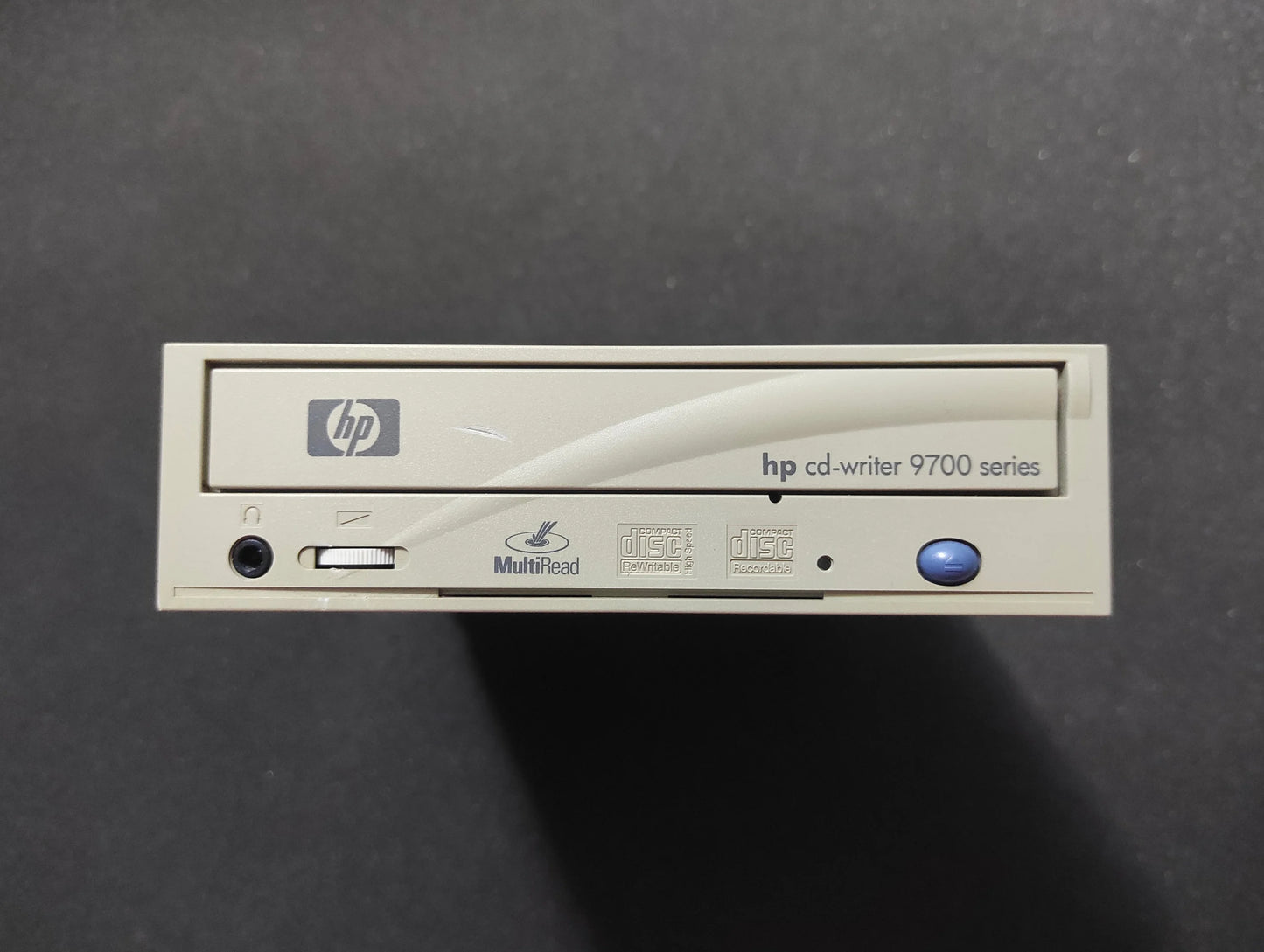 HP CD-Writer 9700 Series IDE 5.25’’ Internal Retro CD-RW Drive C9627-5600