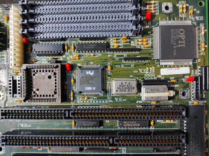 IH3133B 386 AT Vintage Retro Motherboard ISA OPTi 82C283 931690170001-R01B