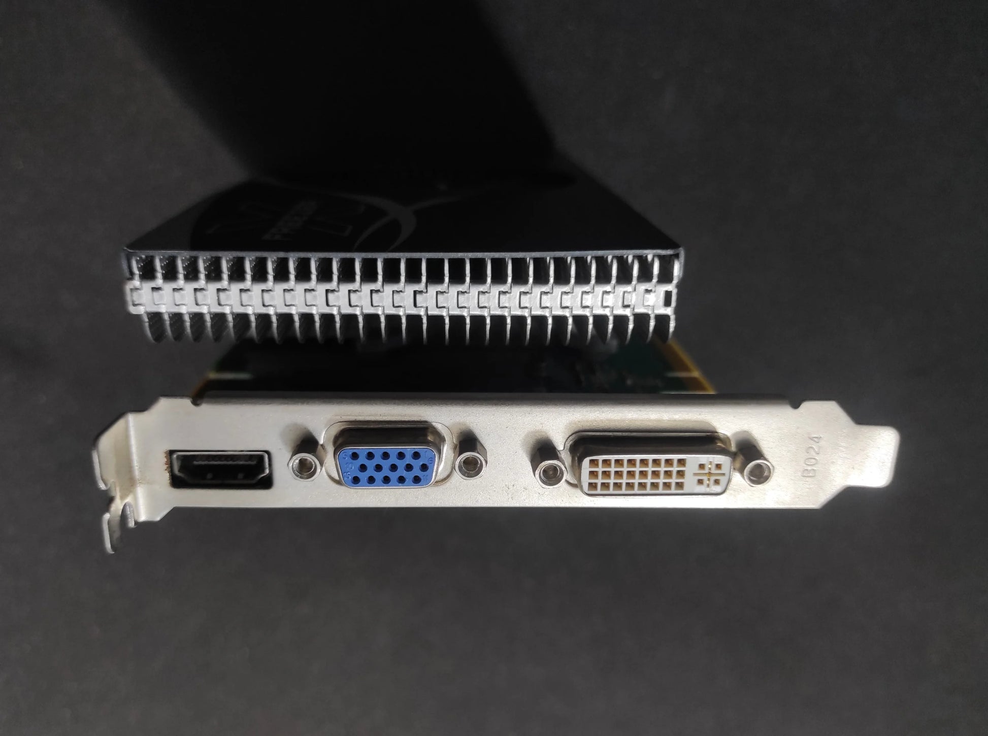 Inno3D NVIDIA GeForce 9800 GT 512MB GDDR3 PCI-e HDMI VGA DVI Graphics Video Card