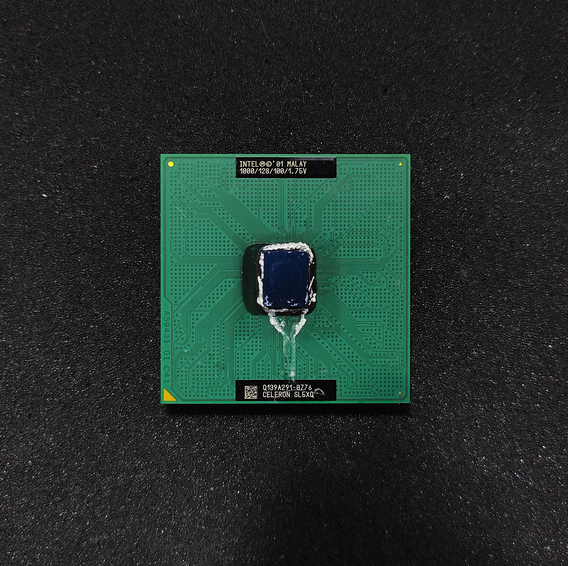 Intel Celeron SL5XQ Socket 370 1000MHz/128/100/1.75V Vintage Retro CPU - CPU