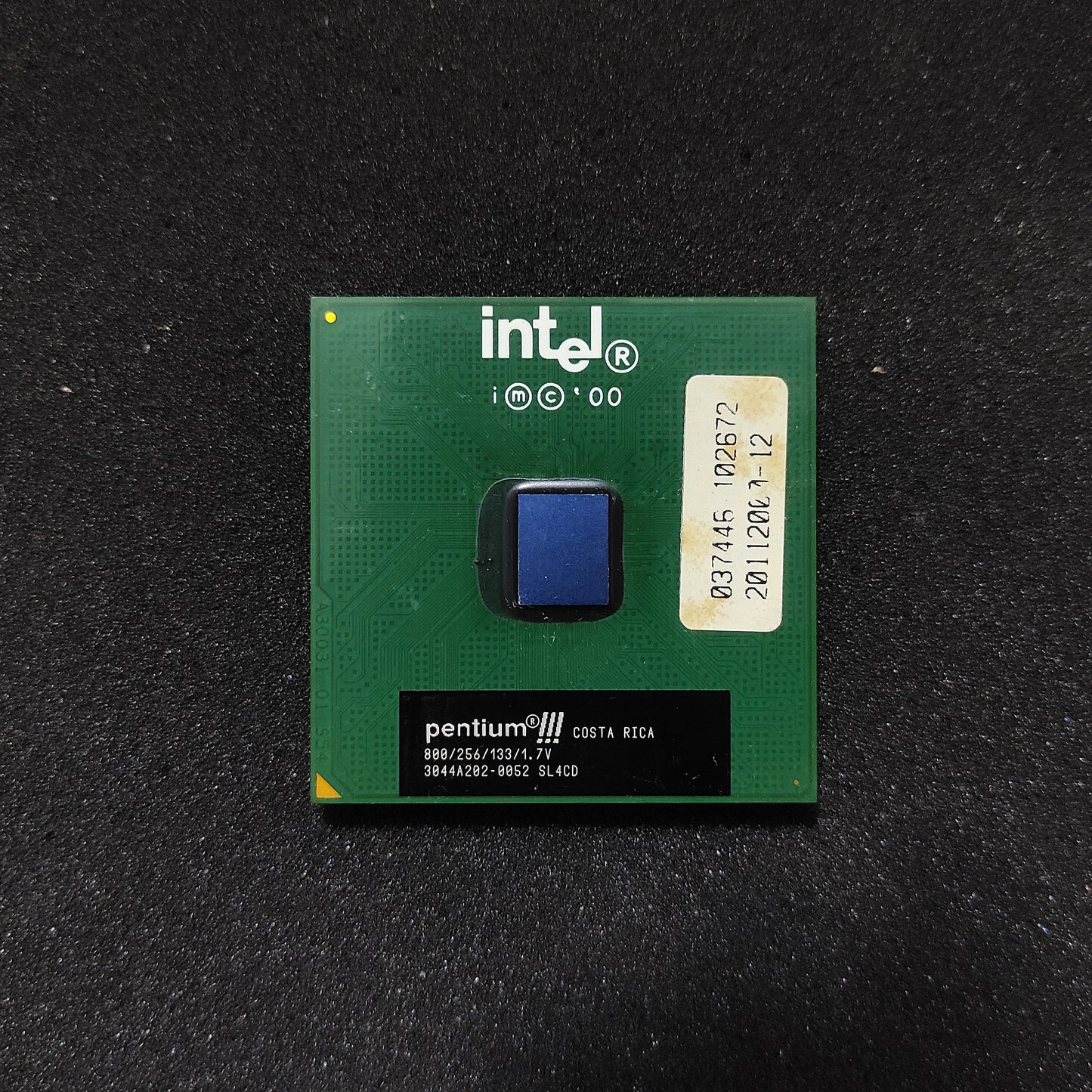 Intel Pentium III SL4CD Socket 370 800MHz/256/133/1.70V Vintage Retro CPU - CPU