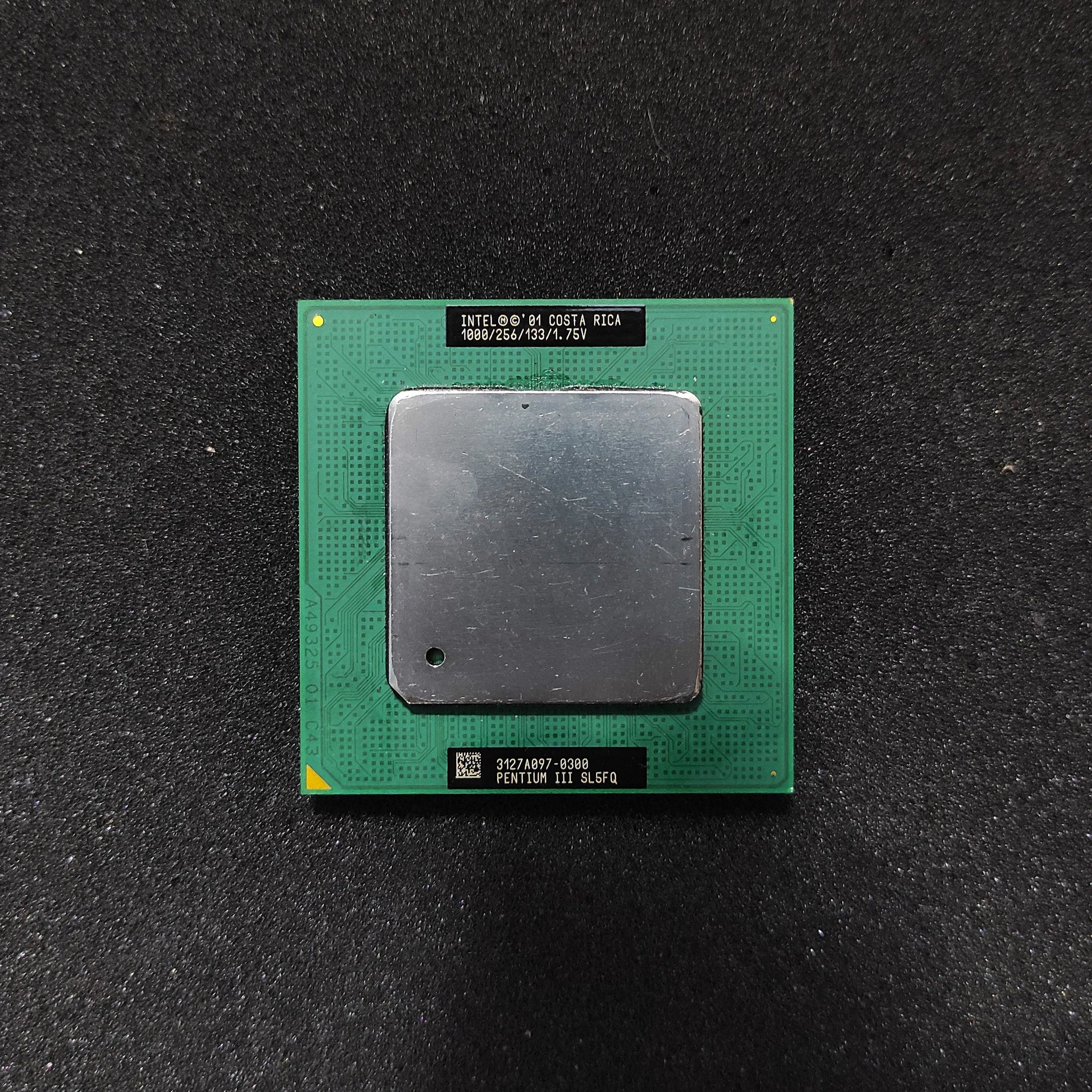 Intel Pentium III SL5FQ Socket 370 1000MHz/256/133/1.75V Vintage Retro CPU - CPU