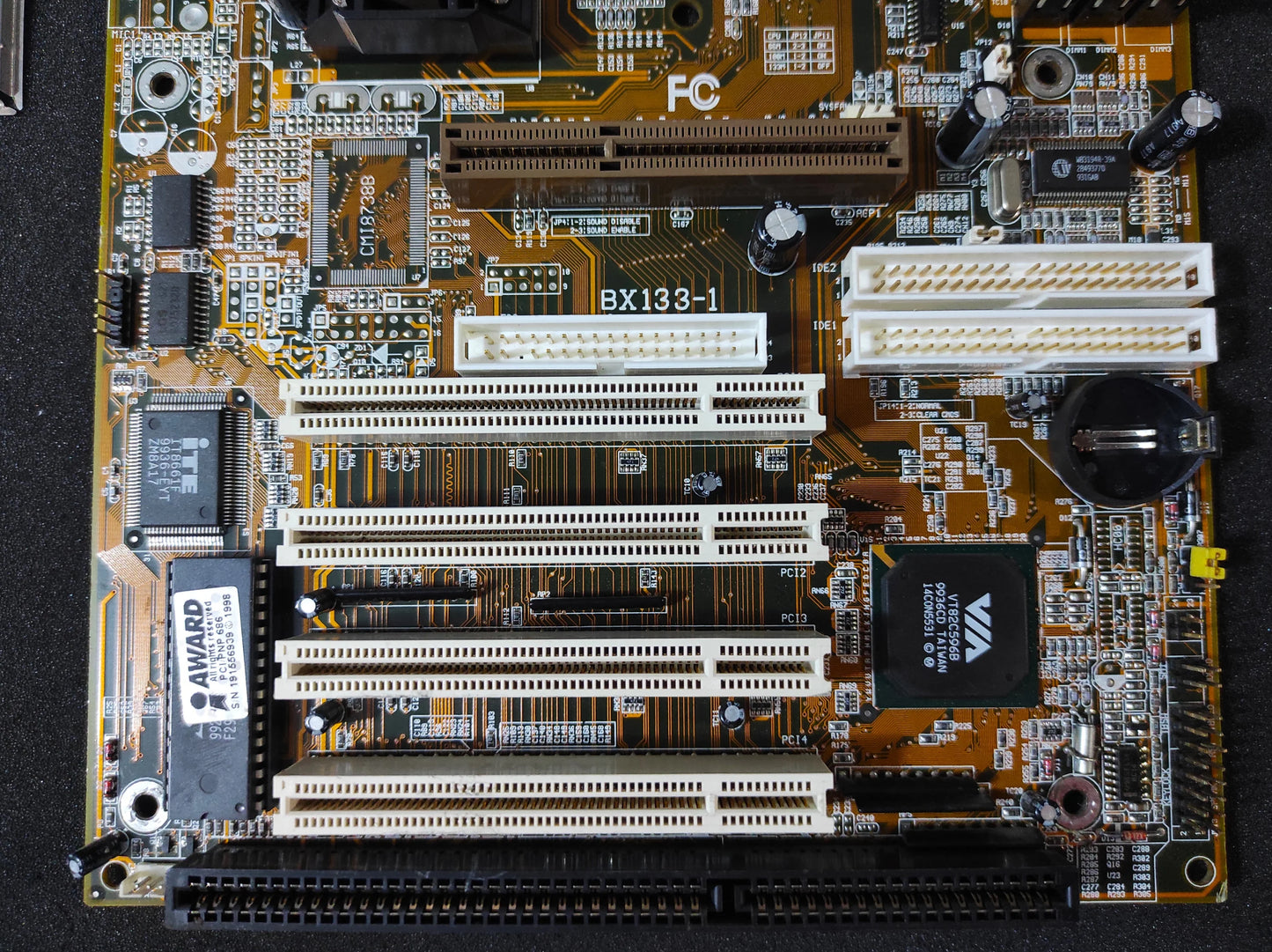 Jetway BX133-1 Socket 370 Slot 1 ATX Motherboard AGP ISA VIA Apollo Pro Chipset