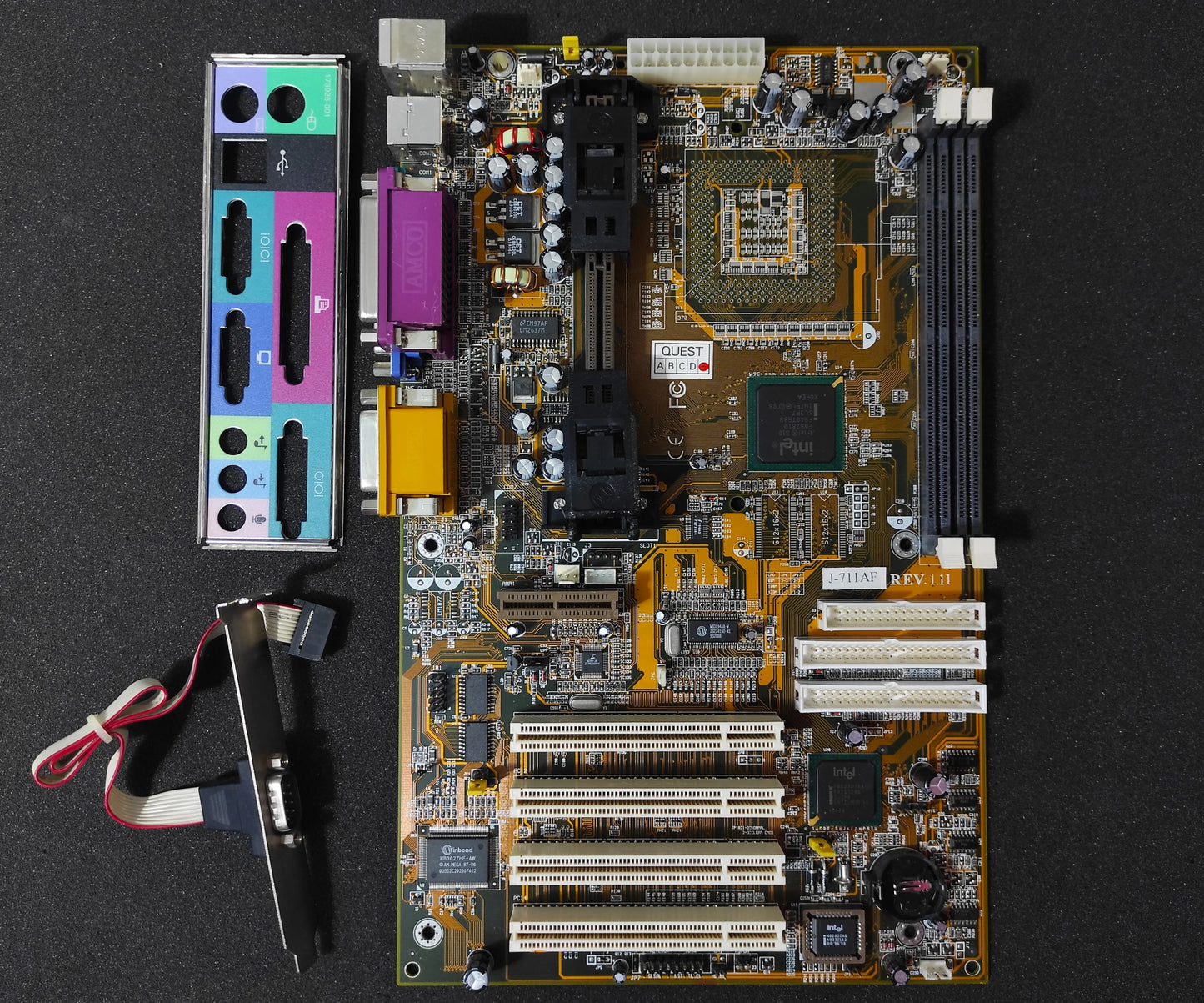 Jetway J-711AF J-911AF REV 1.11 Slot 1 ATX Vintage Retro Motherboard Intel 810 Chipset