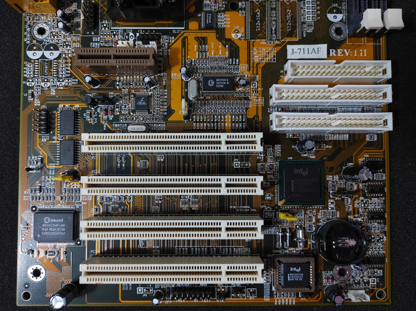 Jetway J-711AF J-911AF REV 1.11 Slot 1 ATX Vintage Retro Motherboard Intel 810 Chipset
