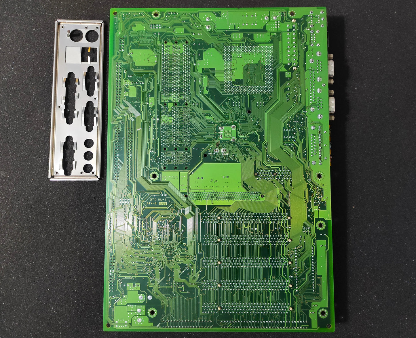 Legend QDI Advance 10E P6V694X/A10E Socket 370 ATX Motherboard AGP ISA PCI VIA Apollo Pro 133A
