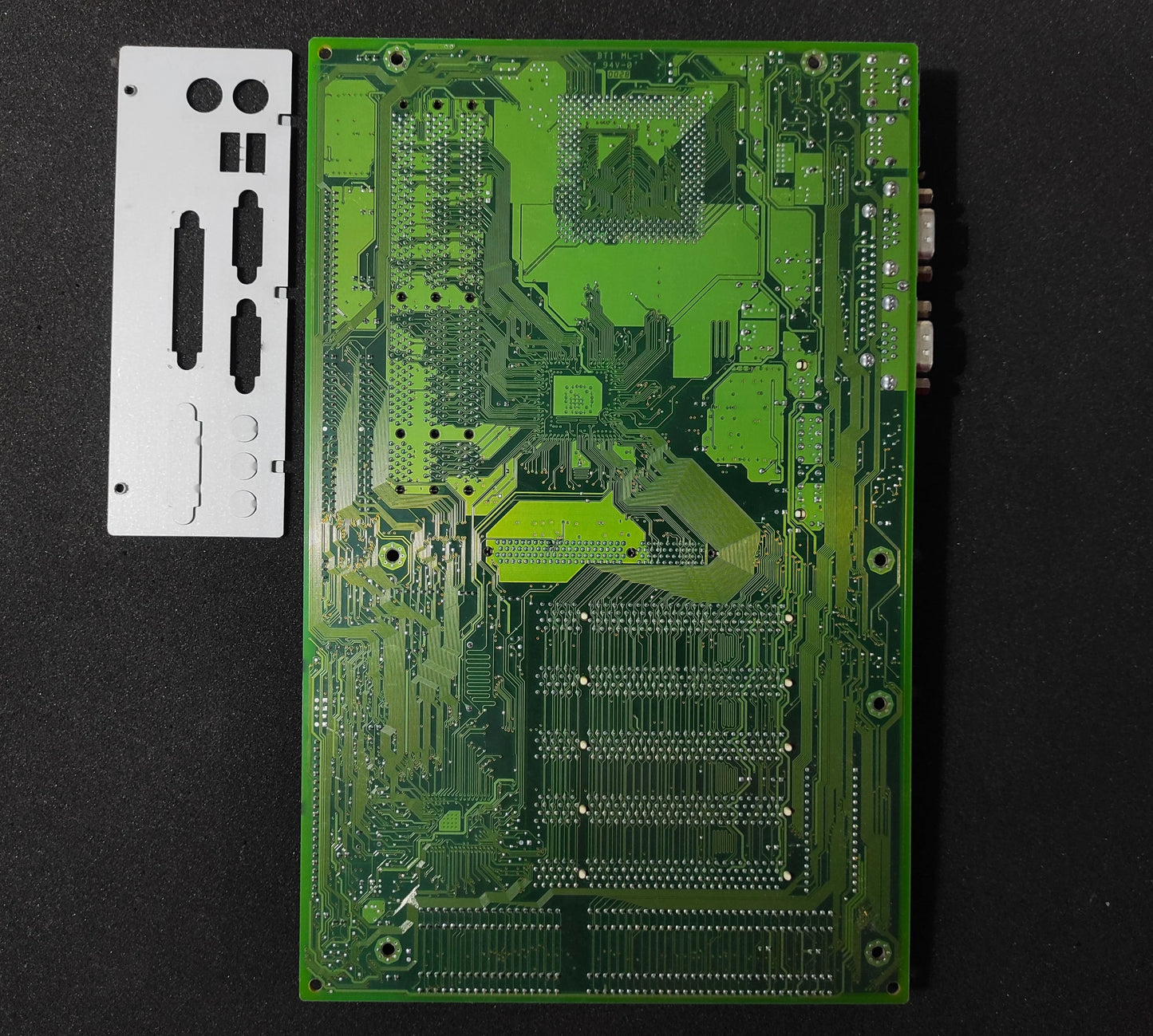 Legend QDI Advance 9 P6V693A/A9 3.0(S3.1) Socket 370 ATX Motherboard AGP ISA PCI