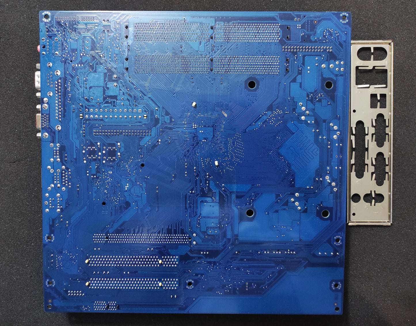 Lenovo IBM BARBADOS Socket 775 DDR2 Motherboard 39J6197 ThinkCentre A51 Intel 915GV Chipset