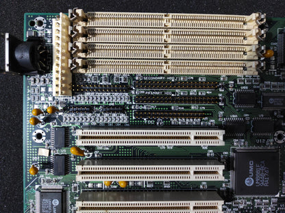MiTAC PH4500AU-256K-0M Socket 3 486 AT ISA PCI Vintage Retro Motherboard UMC UM82C881