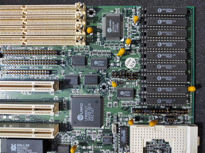 MiTAC PH4500AU-256K-0M Socket 3 486 AT ISA PCI Vintage Retro Motherboard UMC UM82C881