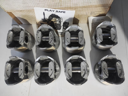 NOS Badger Pistons Piston Set 8 P1414 020 International Harvester V8 engines - Retro PC Hardware & More