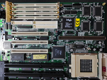 PCChips M507 Socket 7 AT Vintage Retro Motherboard ISA PCI Intel 430FX Chipset