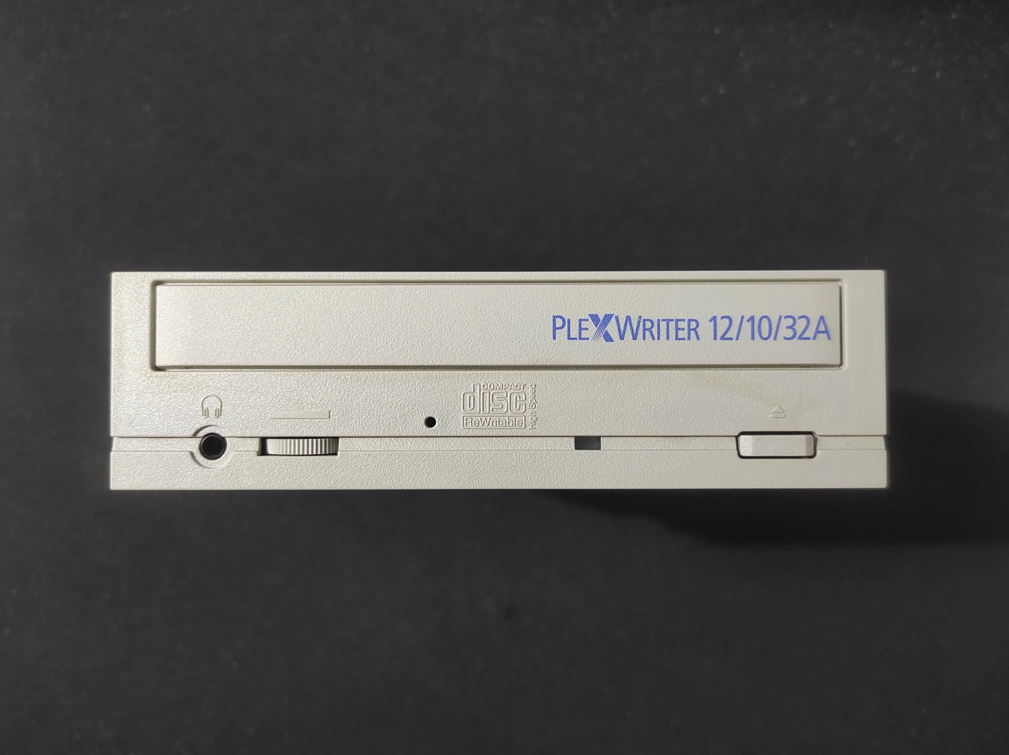Plextor PlexWriter PX-W1210TA IDE 5.25’’ Internal Vintage Retro Beige CD-RW Drive