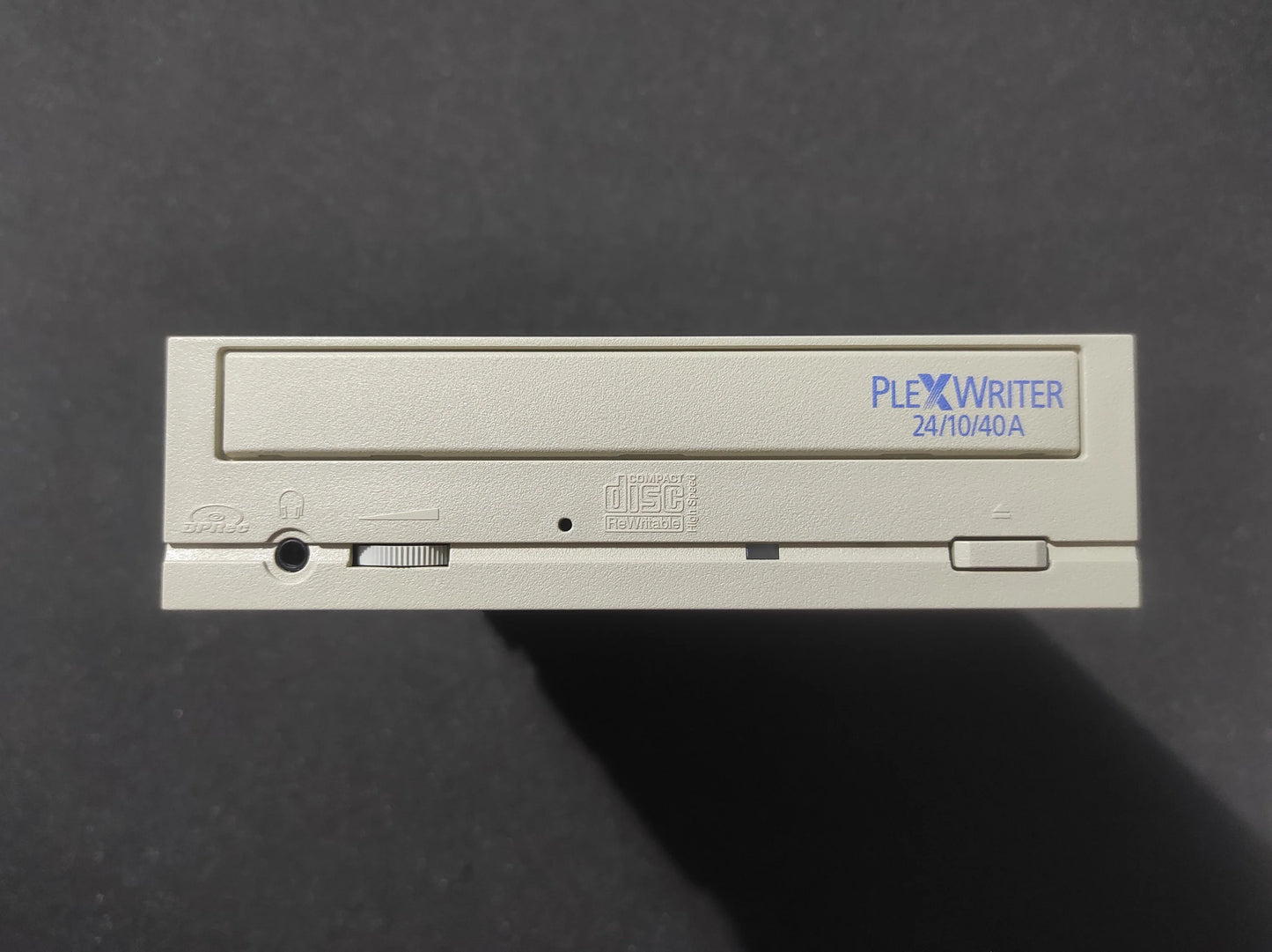 Plextor PlexWriter PX-W2410TA IDE 5.25’’ Internal Vintage Retro Beige CD-RW Drive