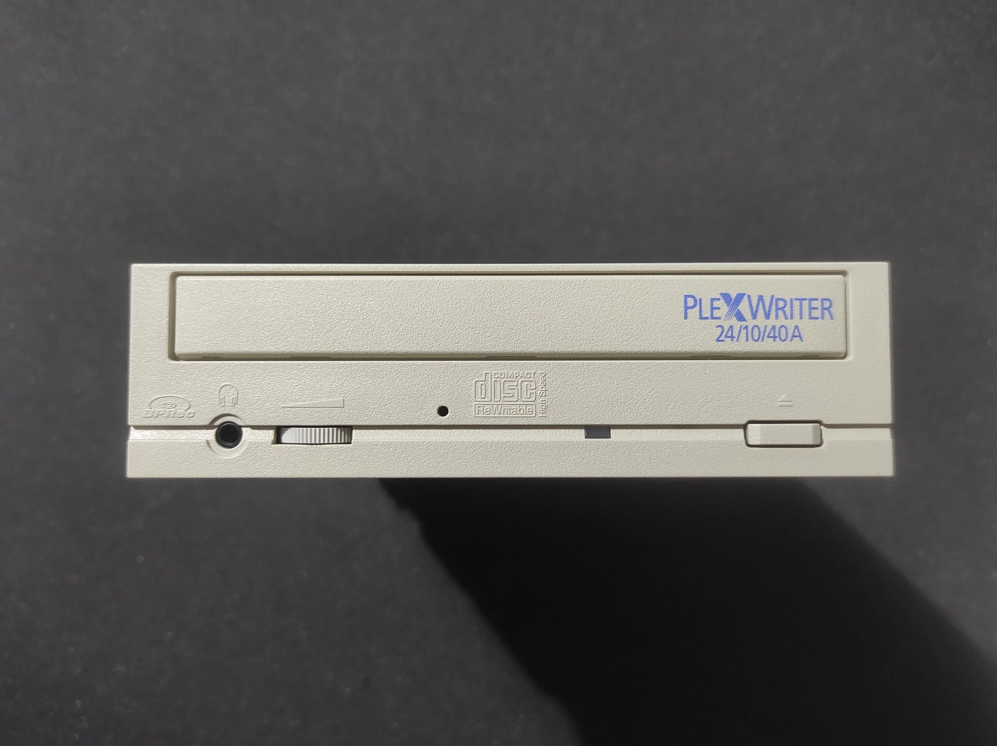 Plextor PlexWriter PX-W2410TA IDE 5.25’’ Internal Vintage Retro Beige CD-RW Drive