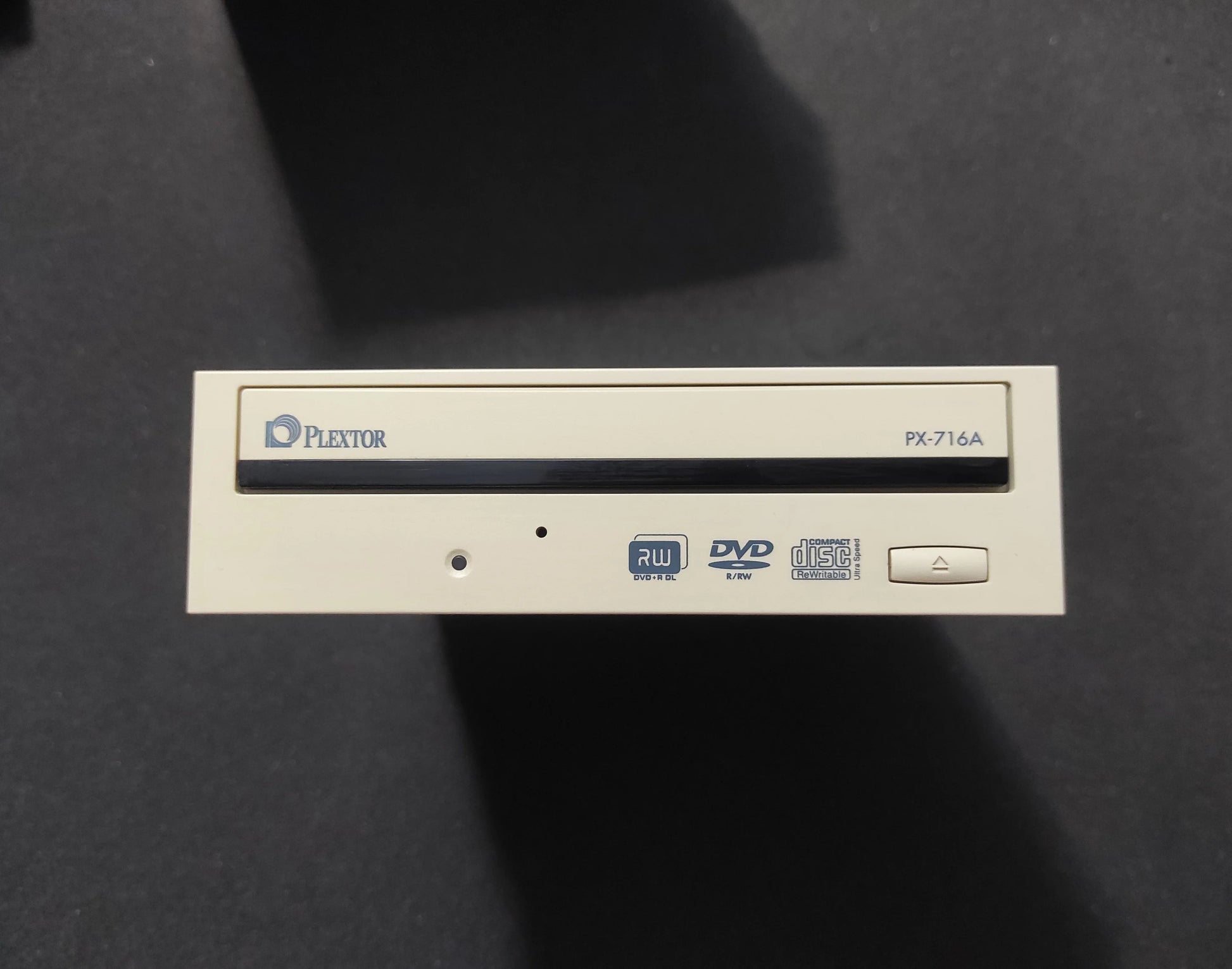 Plextor PX-716E IDE 5.25’’ Internal Vintage Retro Beige CD-RW DVD-RW Drive