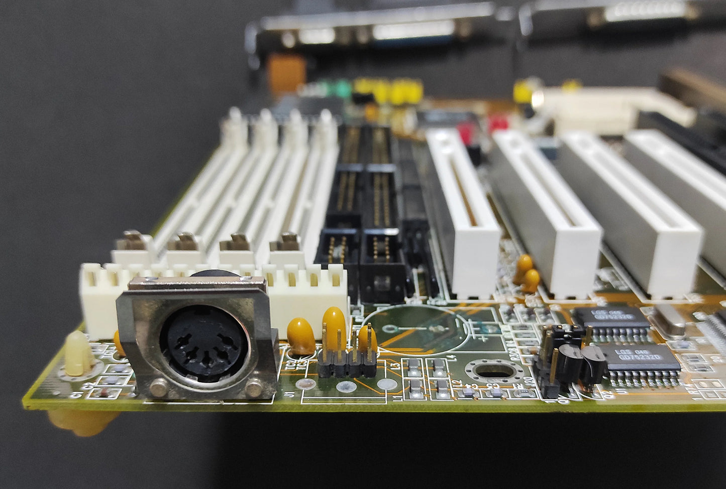 Soyo SY-4SAW2 Socket 3 AT 486 VIP Vintage Retro Motherboard ISA PCI SiS 85C496/497 Chipset