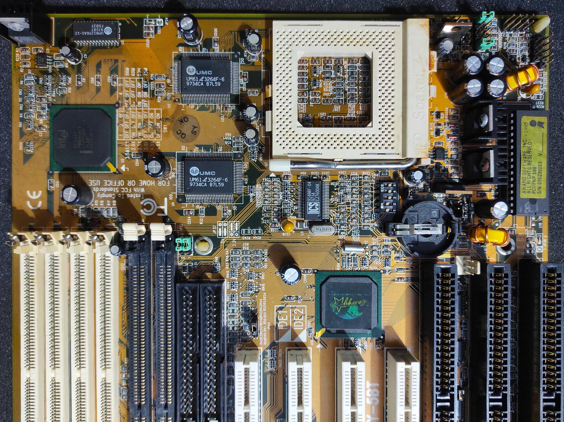 Soyo SY-5BT Socket 7 AT & ATX Vintage Retro Motherboard ISA PCI Intel 430TX Chipset
