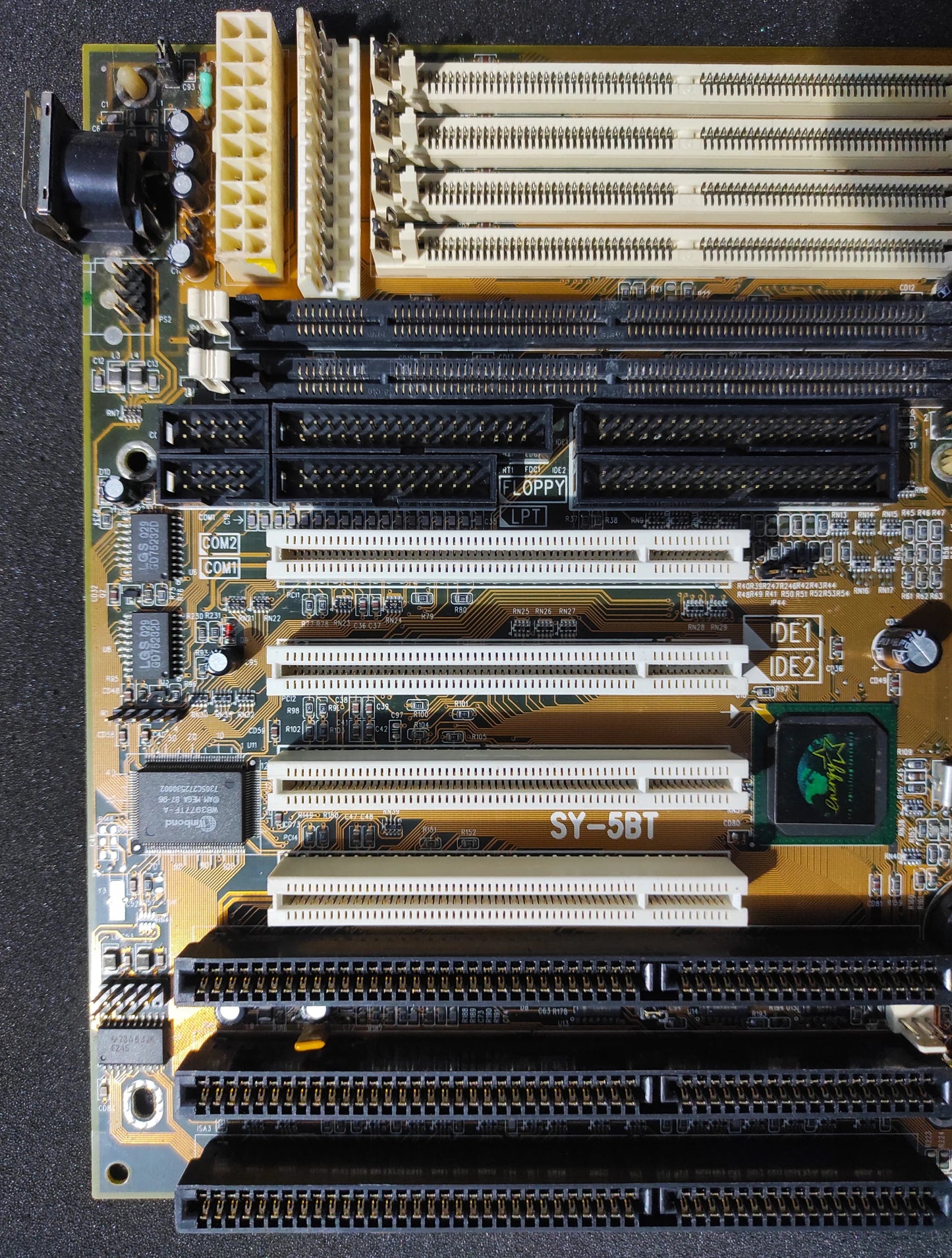 Soyo SY-5BT Socket 7 AT & ATX Vintage Retro Motherboard ISA PCI Intel 430TX Chipset
